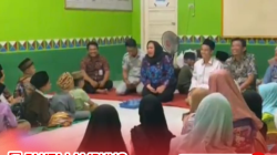 Gerakan Peduli Samsat Tanggamus Salurkan Al-Qur’an dan Iqro untuk Santri TPQ Nurul Falah