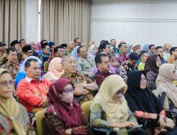 Pemprov Lampung Serahkan Tali Asih, Santunan, dan Penghargaan Korpri