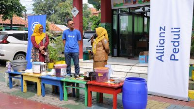 Perkuat Gerakan Waste Management di Sekolah, Allianz Indonesia Kembangkan Eco Enzyme