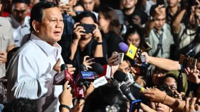 Prabowo Cari Solusi Lindungi Pekerja dalam Penyelesaian Kepailitan PT Sritex
