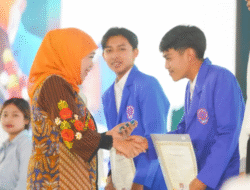 Pemprov Jatim Perluas Beasiswa untuk Siswa SMA/SMK Swasta, Capai 72 Ribu Lebih Penerima