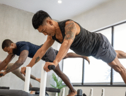 Benarkah Pilates Bisa Menyebabkan Saraf Kejepit? Simak Penjelasan Dokter Ahli