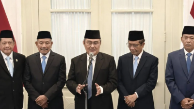 Prabowo Lantik Komisi Percepatan Reformasi Polri, Minta Laporan Awal 3 Bulan